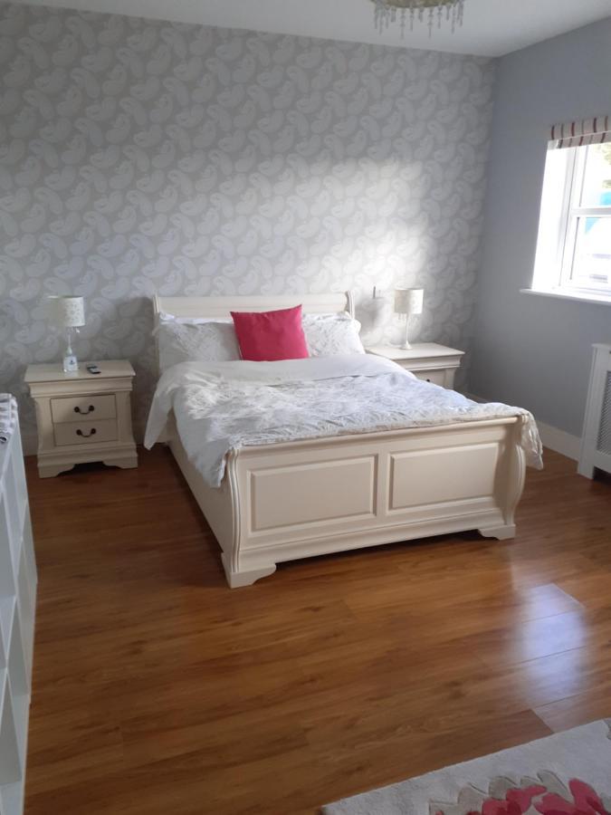 Private Room In Superb House Bed 1 Nobber Esterno foto